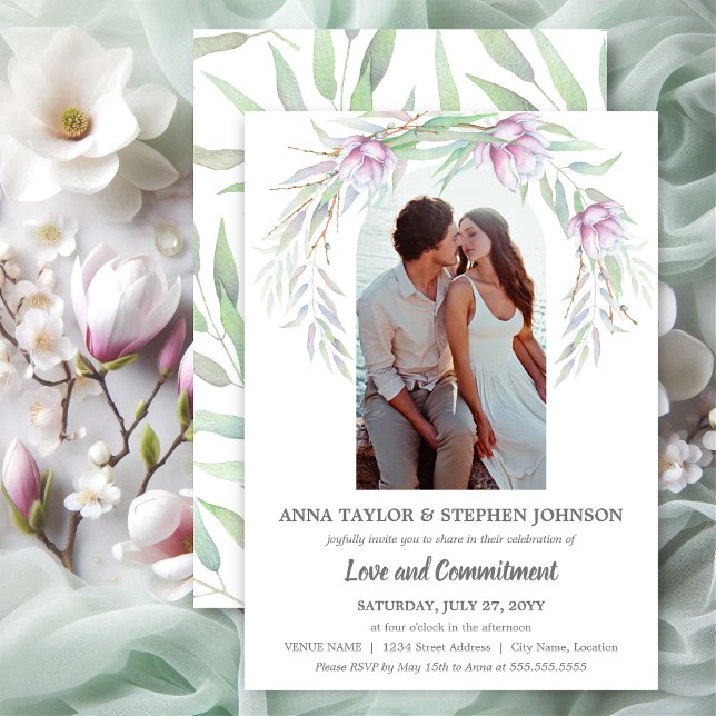 Verpflichtungserklärung für Aquarellblumen und Fot Einladung (Elegant watercolor floral swag with couples photo commitment ceremony invitation front and back.)
