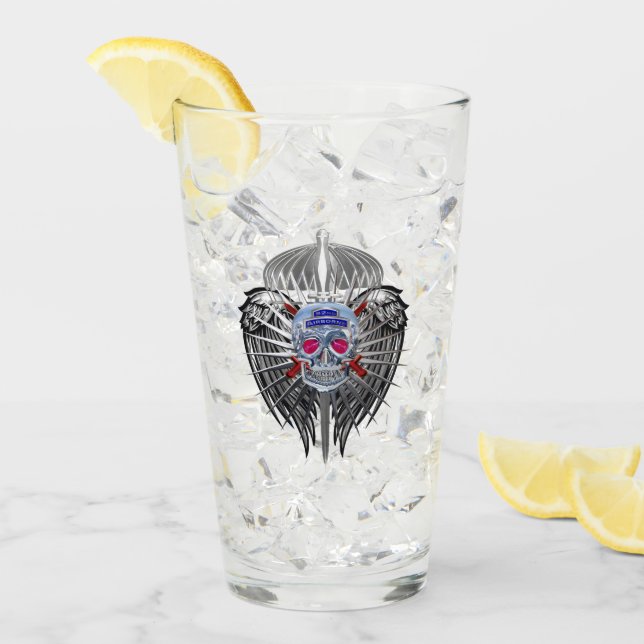 Verre 82e ailes métalliques du crâne d'argent étonnant a (Devant glace)