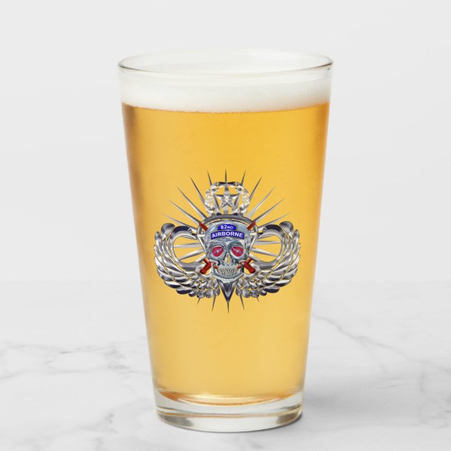 Verre 82e escarmouche de la division aéroportée "crâne p (Devant (rempli))