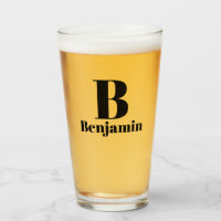 Verre à bière avec monogramme simple