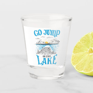 Verre A Shot Aller Sauter Dans Le Lac