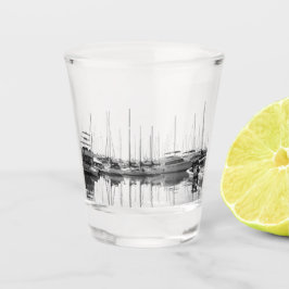 Verre A Shot Bateaux dans le port