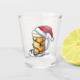 Verre A Shot Bière De Noël Enveloppée De Lumières De Noël