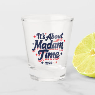 Verre A Shot C'est à propos de Madame Time Kamala Harris Ekecti