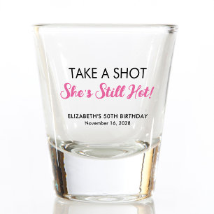 Verre A Shot Chaud Drôle À 50 Anniversaire