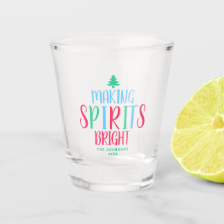 Verre A Shot Faisant à spiritueux des vacances de fête