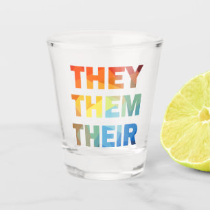Verre A Shot Ils Ont Leurs Prononononounes De Sexe