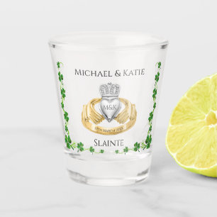 Verre A Shot Mariage irlandais Claddagh Ring