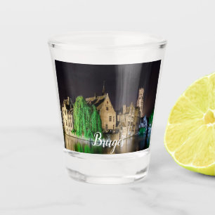 Verre A Shot Peinture de la vieille ville de Bruges et tour du
