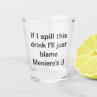 Verre A Shot Tasse Meniere's de boisson renversée