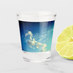 Verre A Shot Une ligne de nuages