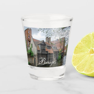 Verre A Shot Vieille ville de Bruges en Belgique