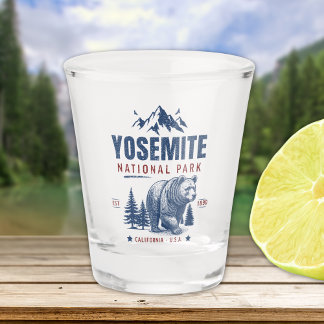 Verre A Shot Yosemite National Park Vintage Bear T-Shirt