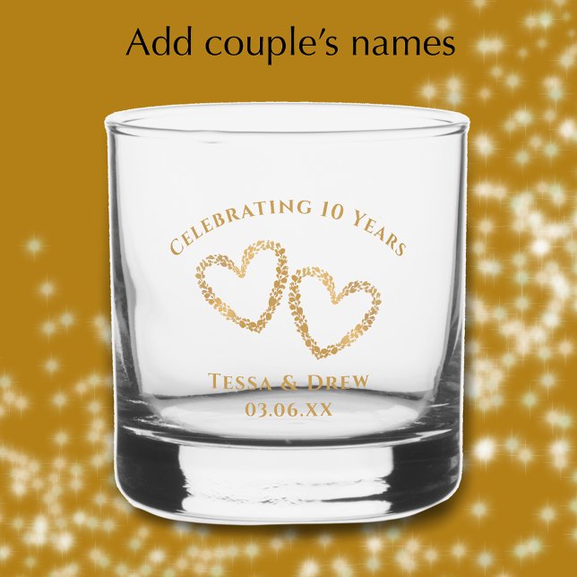 Verre À Whisky Personalized Modern Gold 10th Wedding Anniversary (Personalize this lovely 10th wedding anniversary commemorative glass gift. Golden copper hearts.
)