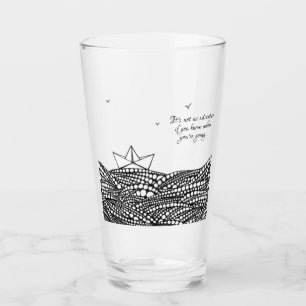 Verre Bateau en papier dessiné 