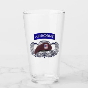 Verre Béret aéroporté et ailes de saut
