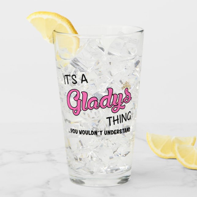 Verre C'est une chose Gladys que vous ne comprendriez pa (Devant glace)