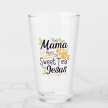 Cette maman tourne sur le thé sucré et Jésus