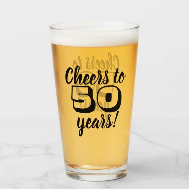 Verre cinquantième Acclamations d'anniversaire à 50 ans (Devant (rempli))