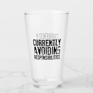 Verre Citation drôle sur le fait d'éviter actuellement l
