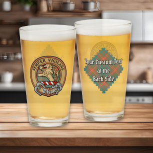 Verre Clan Wilson Crest au-dessus de Tartan antique