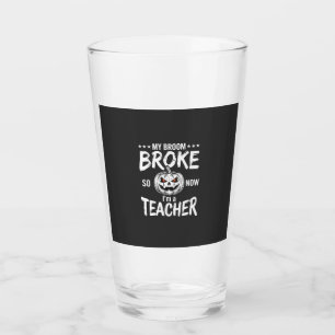 Verre Dessin de professeur d'Halloween drôle balai cassé