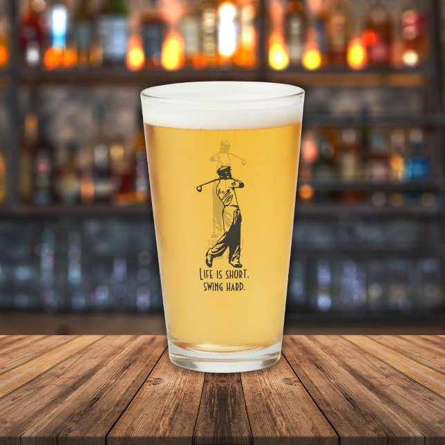 Verre Funky Golfer Life Dit Retro Style Man (Quote can be changed to your favorite golf saying or personalized with a name.)