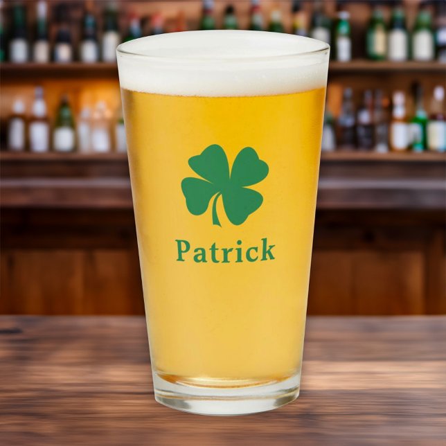 Verre Irlandais Vert Clover Personnalisé Monogramme Nom  (Créateur téléchargé)