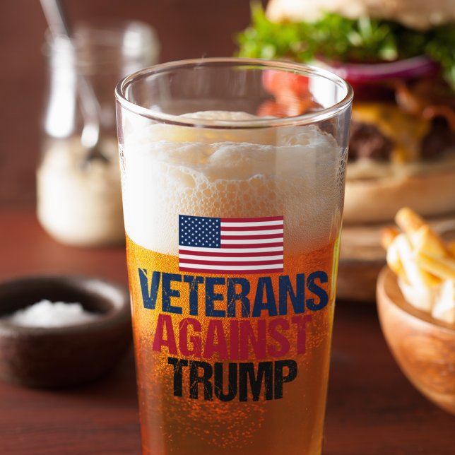 Verre Les vétérans contre Trump (Créateur téléchargé)
