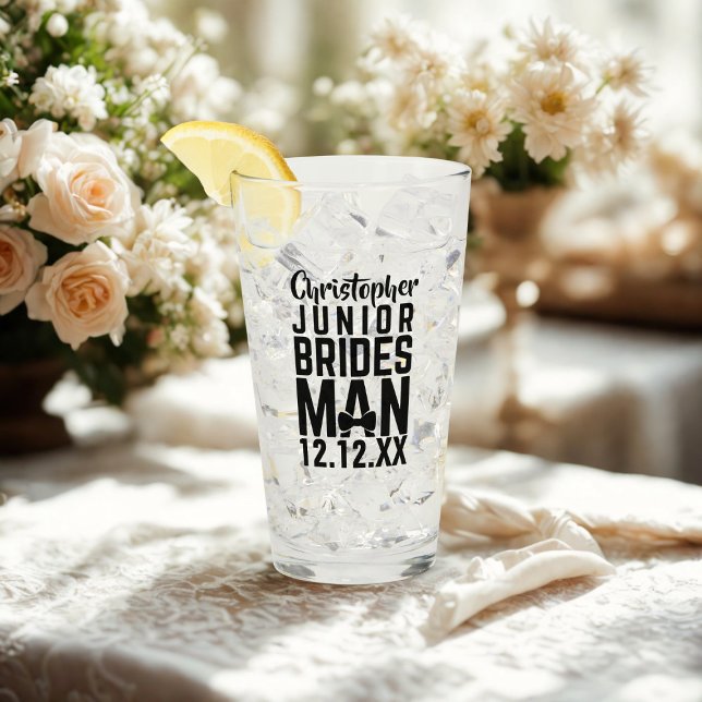 Verre Nom du jeune homme d'école Keepsaké Glass (Perfect wedding favor for your Junior Bridesman. Just add their name and your wedding date)