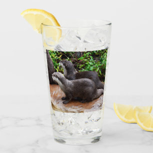 Verre **"Patience au bord de l'eau : deux petites loutre