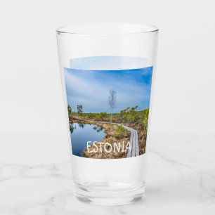 Verre Piste en bois au-dessus du marais en Estonie