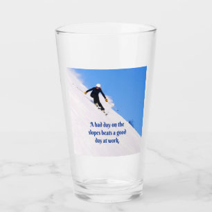 Verre Ski de montagne pistes neige fraîche automne ski a