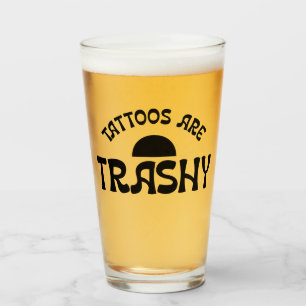 Verre Tatouages Sont Ringards Drôle Typographie Noir Pin