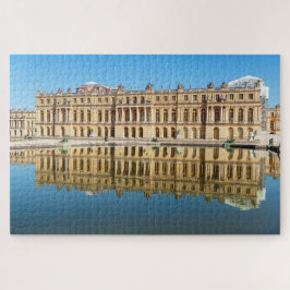 Versailles Palast und Reflexion in einem Teich