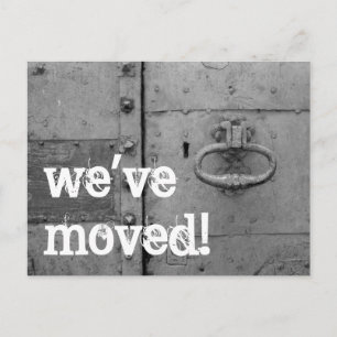 Verschieben von Postkarten mit Türknopf und Schlüs