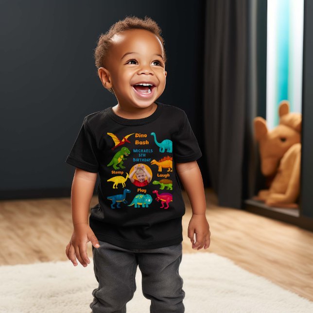 Verschiedene Arten von farbenfrohen Dinosauriern Baby T-shirt (Von Creator hochgeladen)