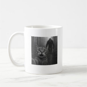 Verschrecktes Katzen-Selfie mit Sasquatsch Bigfoot Kaffeetasse