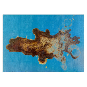 verschütteter Kaffee Schneidebrett