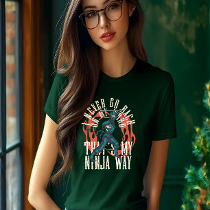 Verschweigen der Verstohlenheit und Kraft: Ninja W T-Shirt