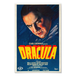 Versenke deine Zähne in Draculas Klassiker Fotodruck