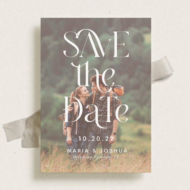 Verspieltes Typografy Wedding Foto Save the Date (Von Creator hochgeladen)
