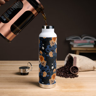 Versteckt in den Rose, orange und blau Trinkflasche
