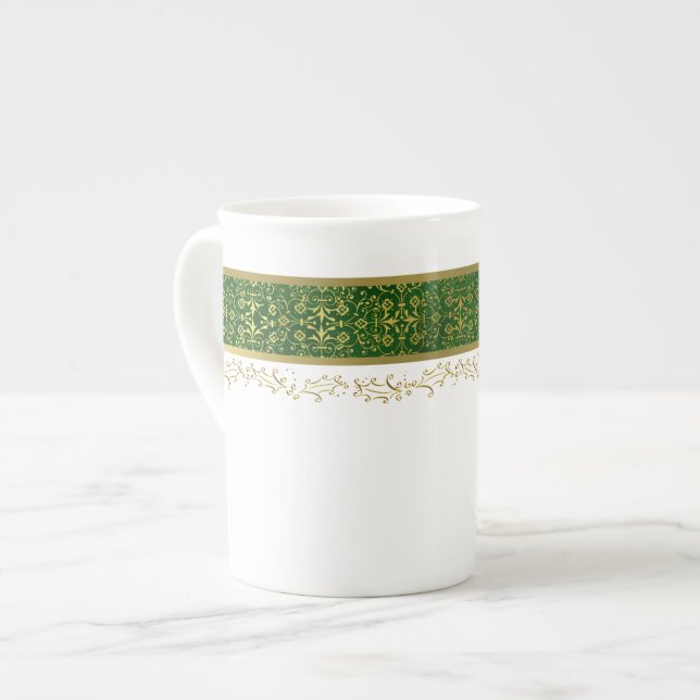 Vert de vacances et tasse de porcelaine tendre (Devant gauche)