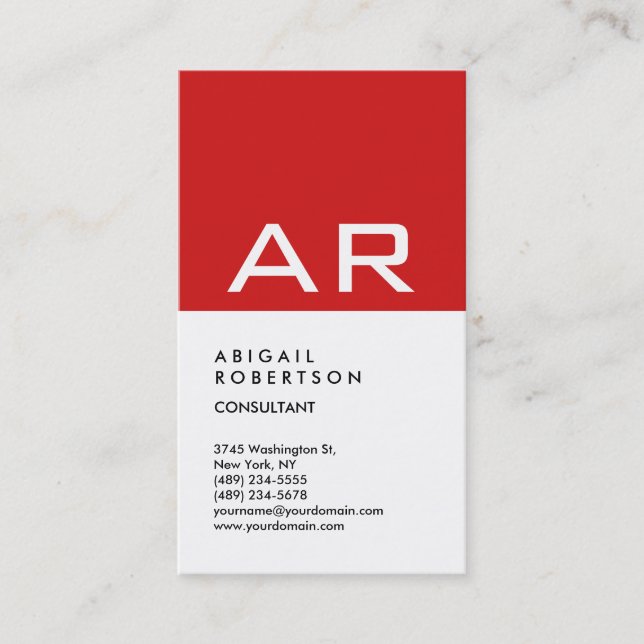 Vertikal Trendy Red White Monogram Stilvoll Visitenkarte (Vorderseite)