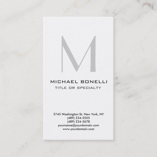 Vertikale Graue Monogram Trendy Business Card Visitenkarte (Vorderseite)