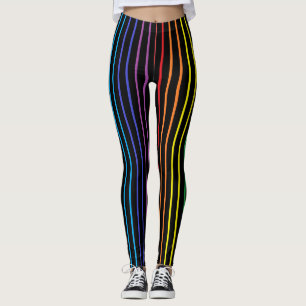 Vertikale umrissener Regenbogen Stripes Schwarzes Leggings