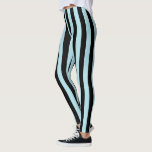 Vertikales Pastellblau und schwarze Streifen Leggings<br><div class="desc">Abstrakte Digitalkunst der vertikalen,  pastellblauen und schwarzen Streifen</div>