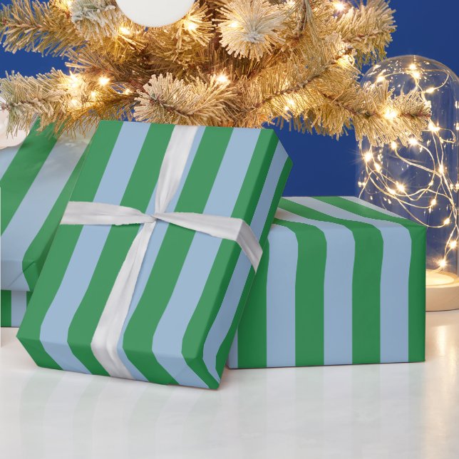 Vertikales Streifenmuster in grün und hellblau Geschenkpapier (Feiertage)
