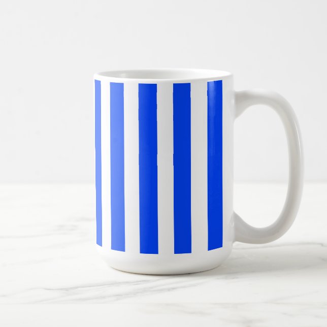 Vertikales Stricksegler Blau- und Weißmuster Kaffeetasse (Rechts)